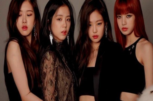 Girl Group Black Pink Fiery со странными мальчиками в игре Rebellion